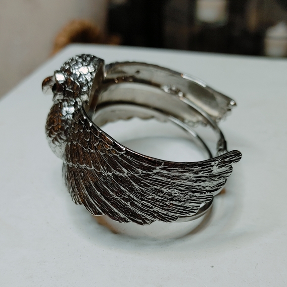 PROTECTION & WISDOM OWL HINGED BANGLE BRACELET - Picture 6 of 7